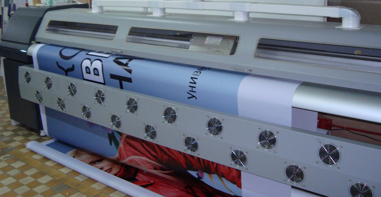 Печать баннера на широкоформатном принтере
